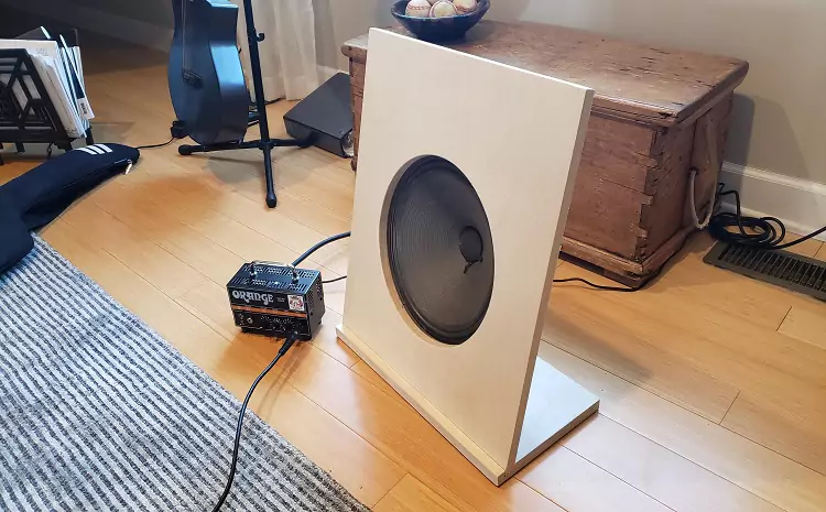 What Can You Use Inside a Speaker for Baffling